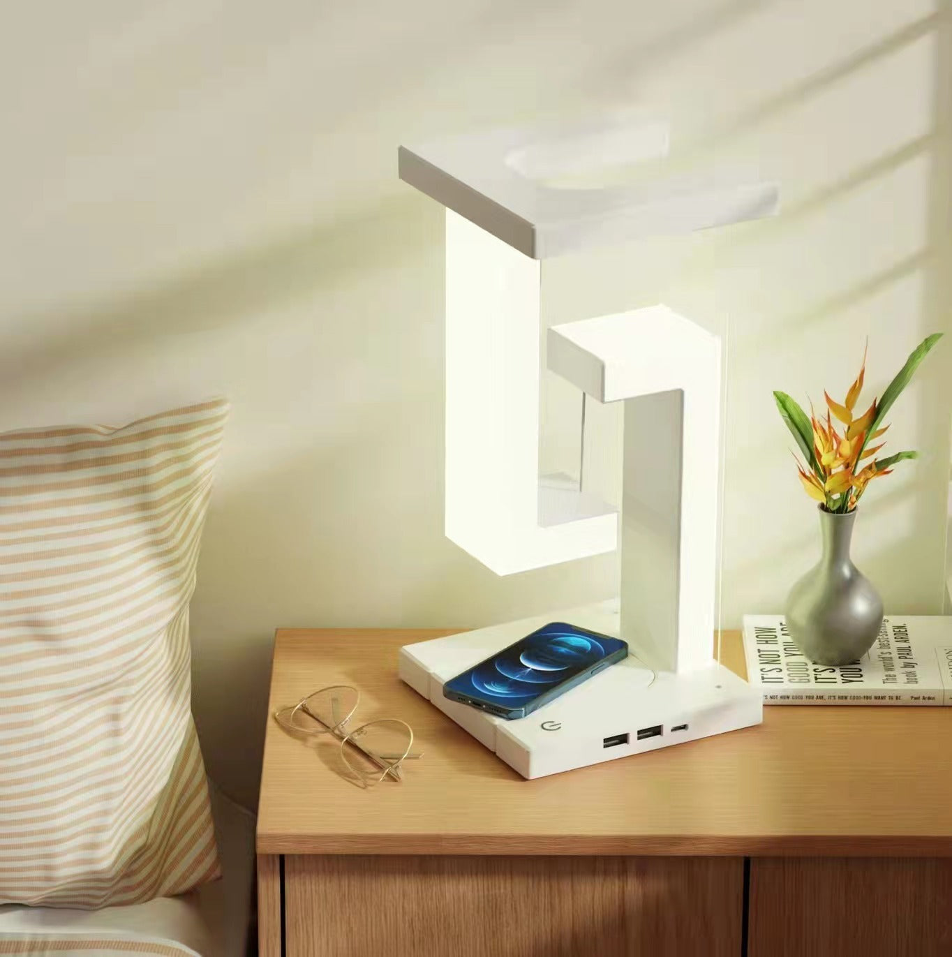 ✨📱 Wireless Charging Suspension Lamp & Phone Charger 💡🧲