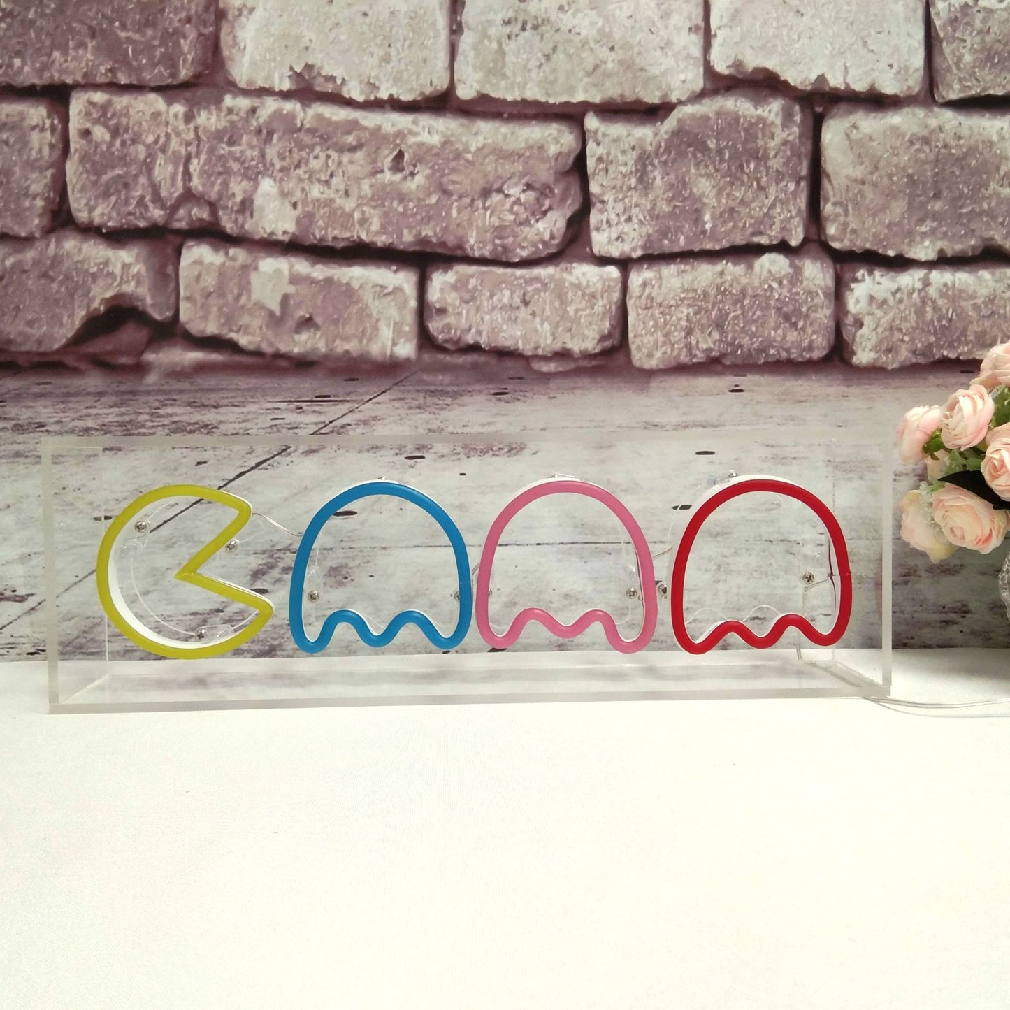 👾✨ Pacman Shaped Decorative Letter Lights – Retro Glow Décor
